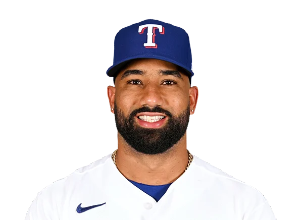 Ezequiel Duran headshot