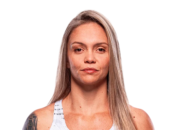 Tainara Lisboa headshot