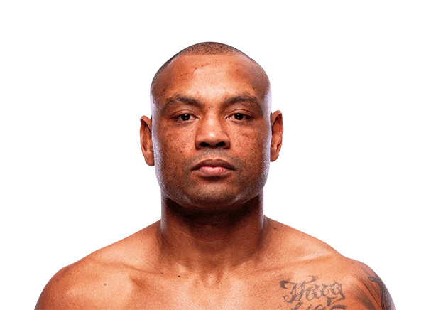 Cesar Almeida headshot