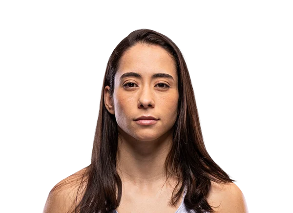 Bruna Brasil headshot