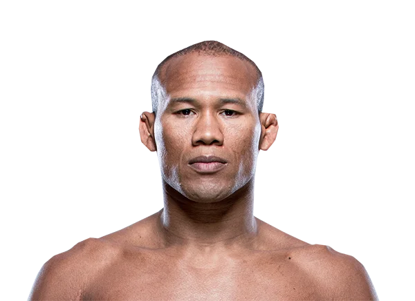 Jacare Souza headshot