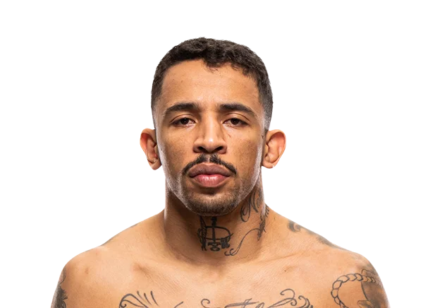 Carlos Prates headshot