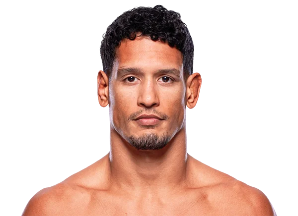 Miguel Baeza headshot