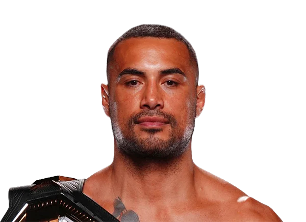 Carlos Ulberg headshot
