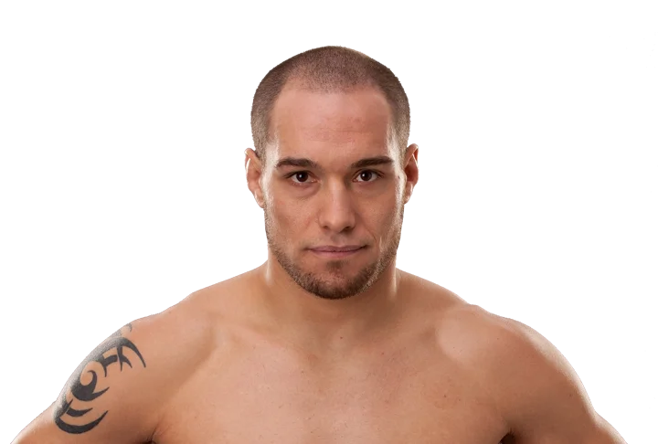 Justin Salas headshot