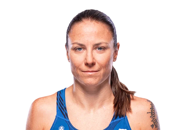 Nina Nunes headshot