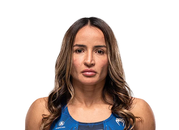 Talita Alencar headshot