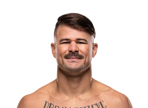 Diego Lopes headshot